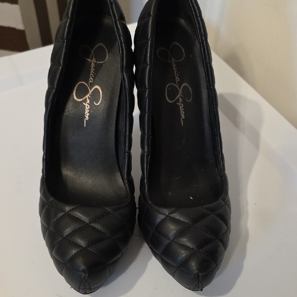 Jessica Simpson Black Quilted Heels